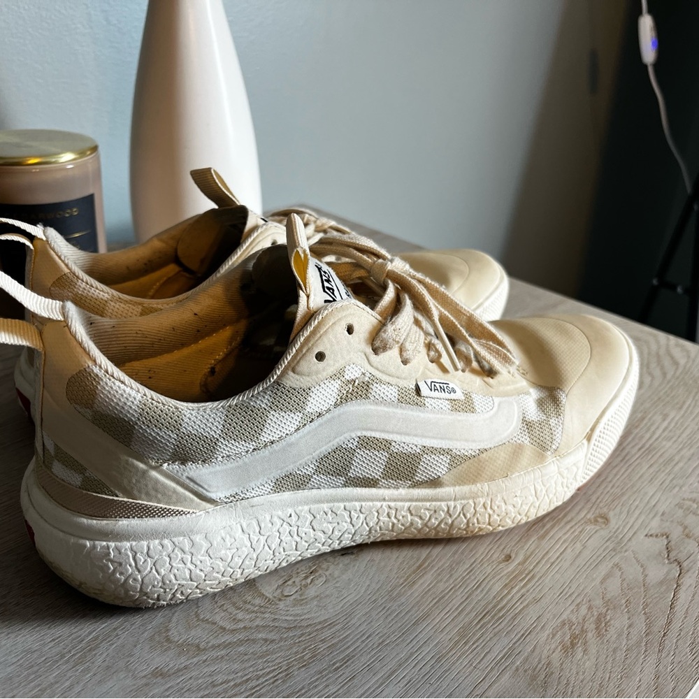Vans Ultrarange Cream Checkered Sneakers
